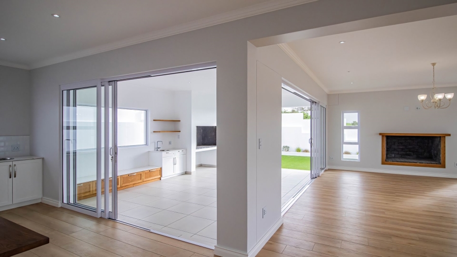 3 Bedroom Property for Sale in Shelley Point Western Cape